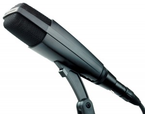 Sennheiser MD 421 — micro dynamique cardioïde pour toms et cuivres